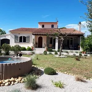 Bed & Breakfast Les Coronilles, Saint-Maximin